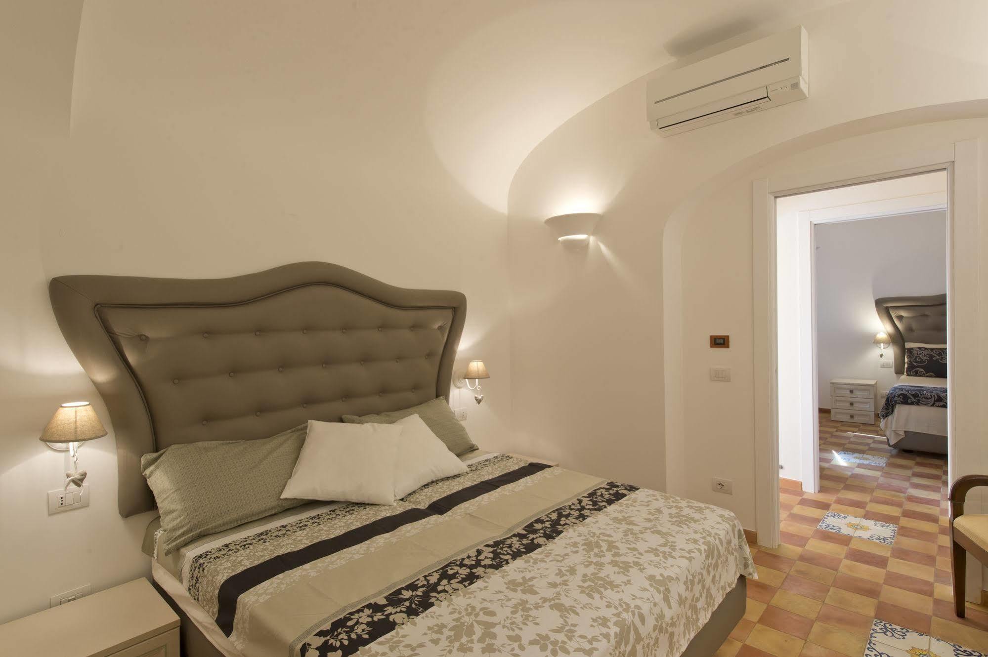 Golden Vaults Праяно Экстерьер фото