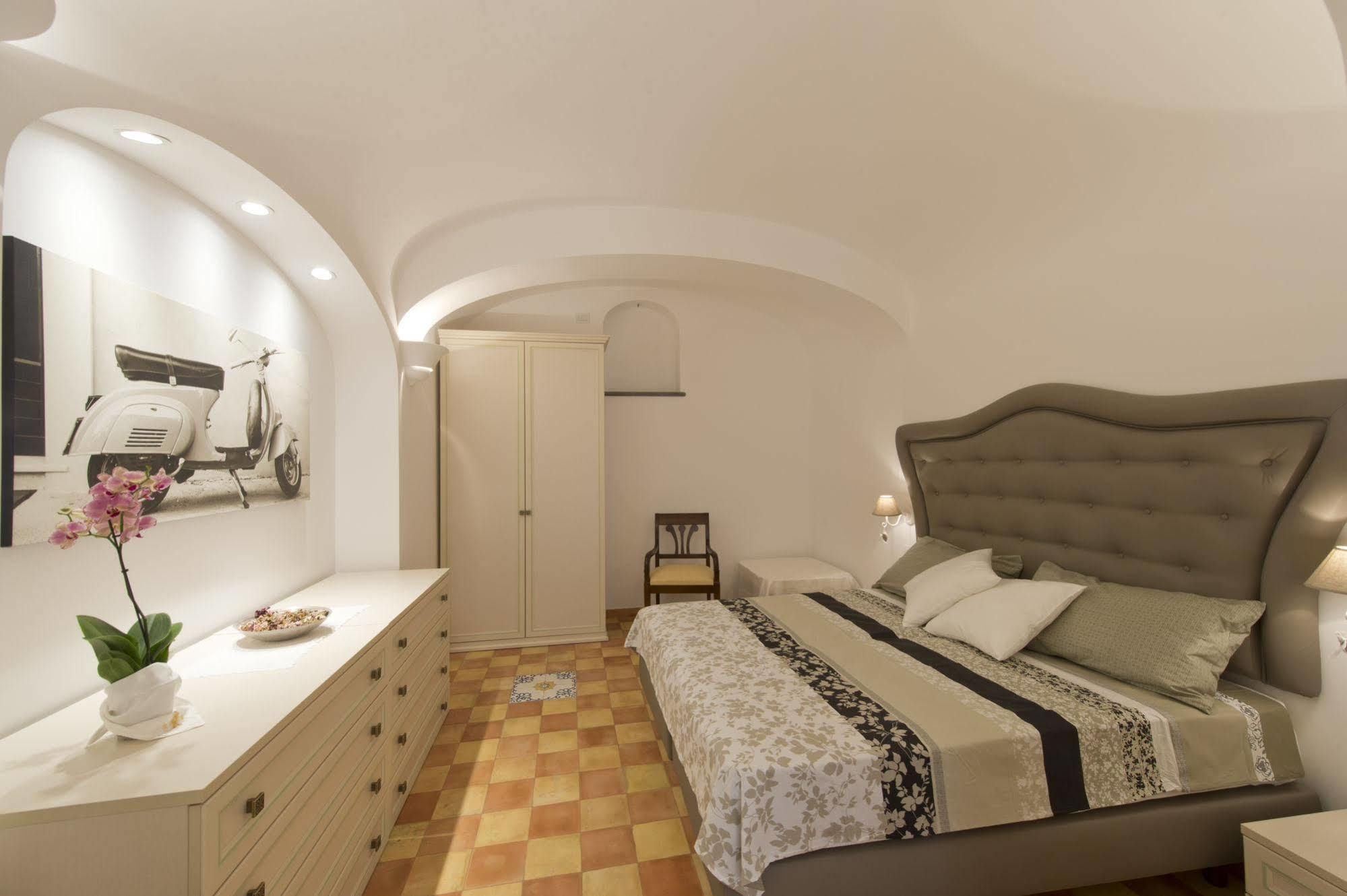 Golden Vaults Праяно Экстерьер фото